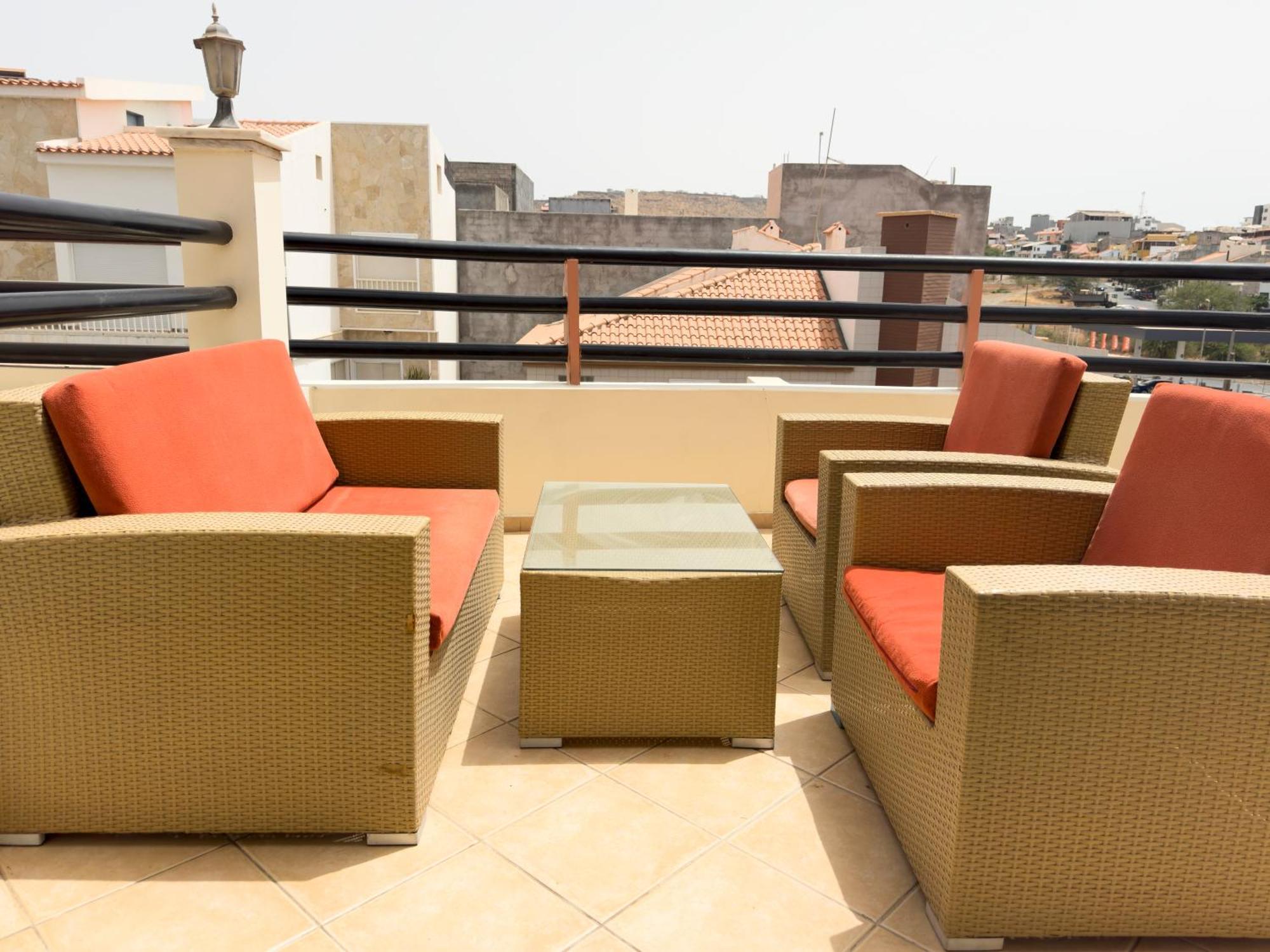 3 Bedroom Apt, Free Wifi & Ac, Cidadela - Lcgr プライア エクステリア 写真